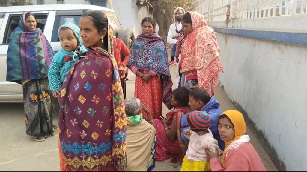 अज्ञात वाहन की टक्कर से गोलगप्पा विक्रेता की मौत, परिजनों में मचा कोहराम 2 1000411915