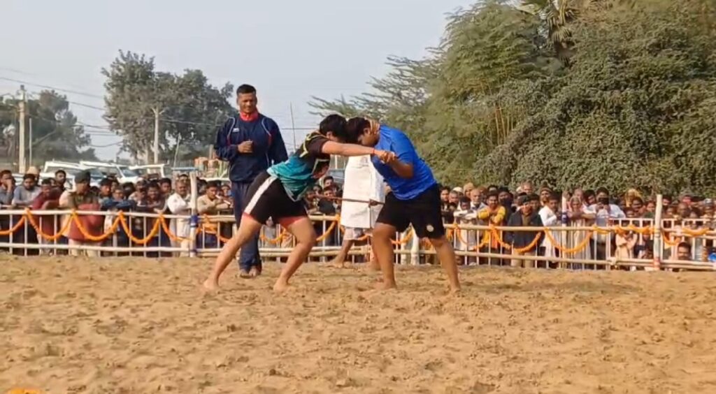 राजगीर दंगल प्रतियोगिता: हरियाणा से बिहार तक पहलवानों का जमावड़ा 3 1000416766