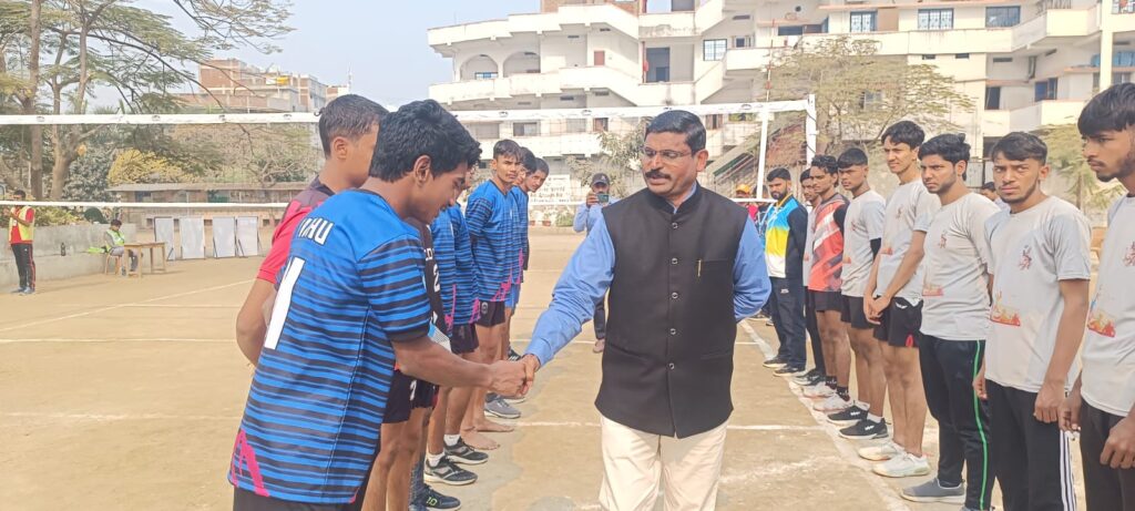 तथागत वॉलीबॉल चैंपियंस ट्रॉफी के फाइनल में संत मैरी इंग्लिश स्कूल बरबीघा ने सोगरा हाई स्कूल को हरा जीता चैंपियंस का खिताब 2 1000416923
