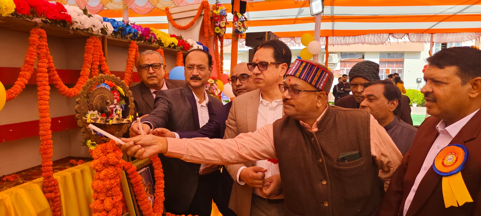 गौतम इंस्टिट्यूट ऑफ़ नर्सिंग एंड पैरामेडिक्स ने मनाया 14वां स्थापना दिवस 1 IMG-20241207-WA0141