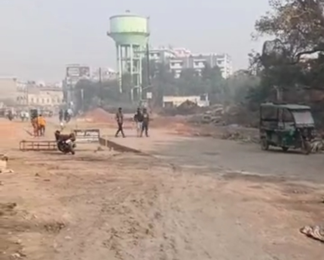 रात 9 बजे से सुबह तक आनंद पथ रहेगा बंद, दिन में वन-वे: मछली मंडी के पास सड़क निर्माण के चलते यातायात में बदलाव 1 Screenshot_20241210_113313_Dainik Bhaskar