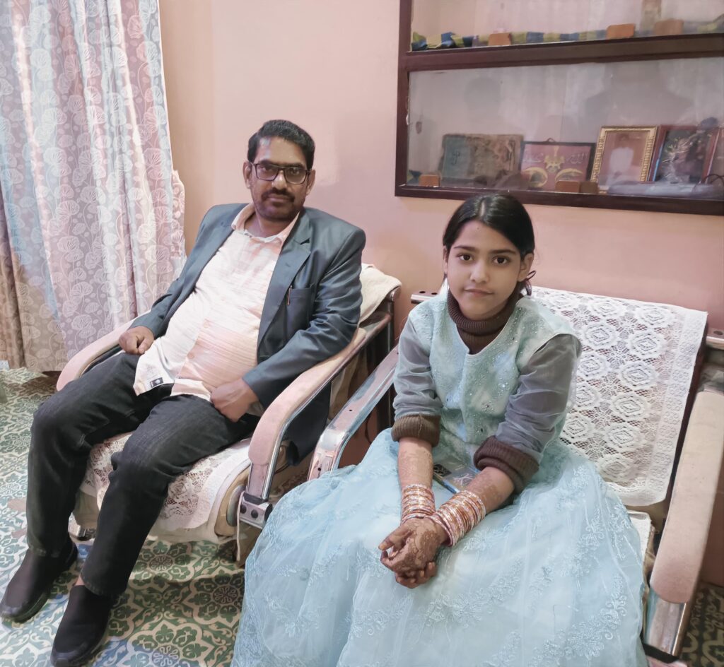 मुश्फिक़्का मुनव्वर खान ने मुकम्मल की कुरान शरीफ, लहेरी मोहल्ला में हर्ष और गर्व का माहौल 4 1000446259