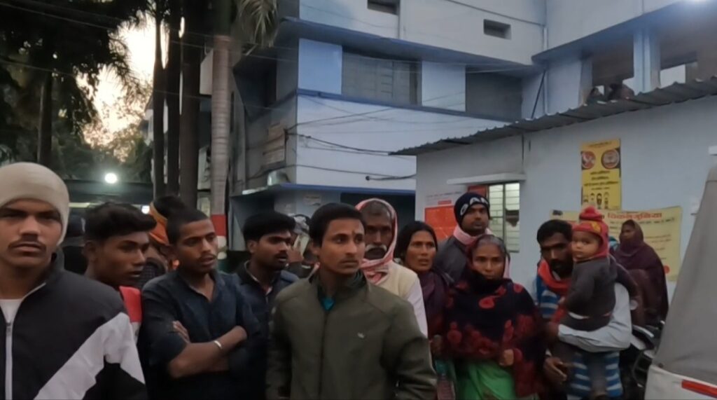 टोटो चालक की गोली मारकर हत्या, जांच में जुटी पुलिस 2 1000462712