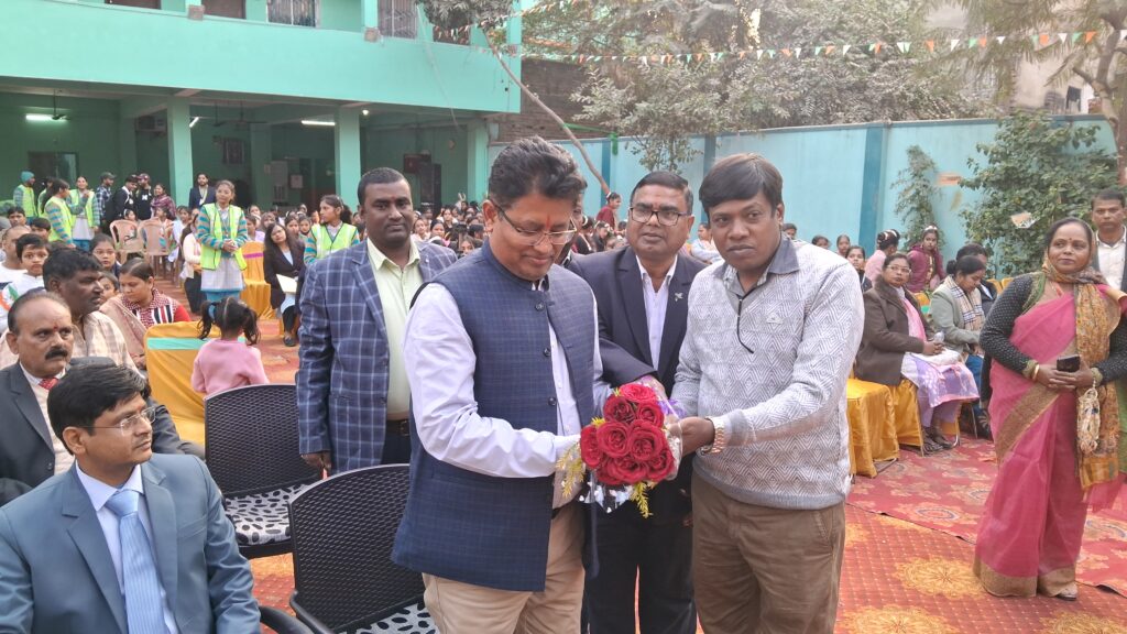 गणतंत्र दिवस की पूर्व संध्या पर पब्लिक स्कूल एसोसिएशन नालंदा द्वारा 'एक शाम शहीदों के नाम' कार्यक्रम का आयोजन 4 1000470088