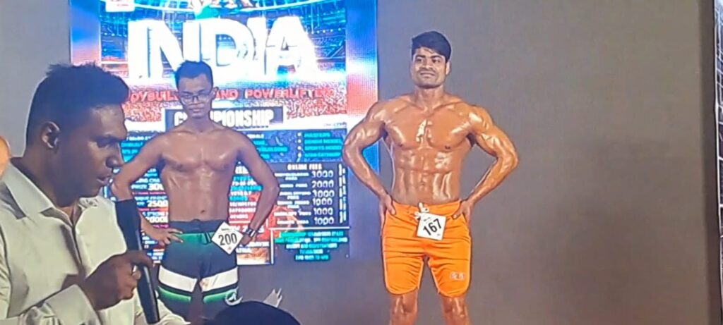 पावापुरी के शशिकांत कुमार ने पटना में आयोजित मिस्टर इंडिया बॉडीबिल्डिंग प्रतियोगिता में दूसरा स्थान प्राप्त किया 1 trophy