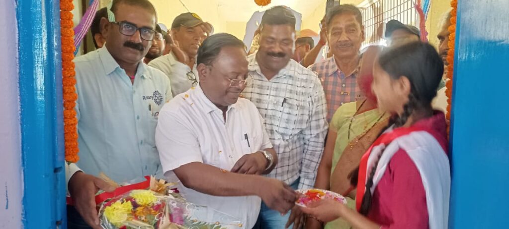 प्लस टू उच्च विद्यालय, राणाविघा में रोटरी क्लब तथागत द्वारा लाइब्रेरी का उद्घाटन 2 1000574512