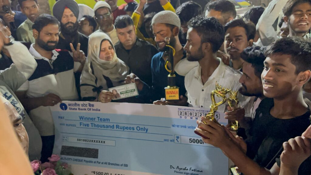 महुआ टोला में आईपीएल की तर्ज पर भव्य क्रिकेट टूर्नामेंट का आयोजन 1 IMG-20250301-WA0005