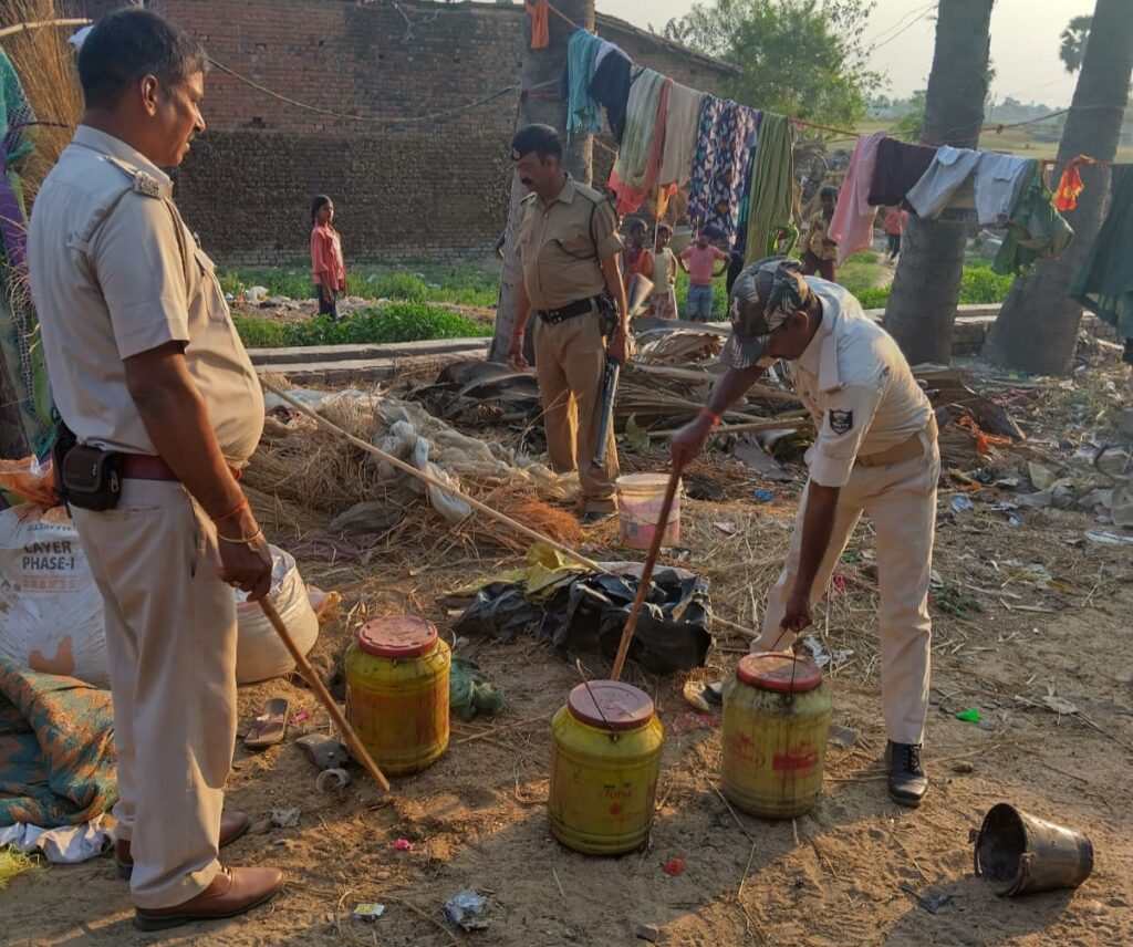 कतरीसराय में अवैध शराब के खिलाफ बड़ी कार्रवाई, दो गिरफ्तार 1 IMG-20250324-WA0075
