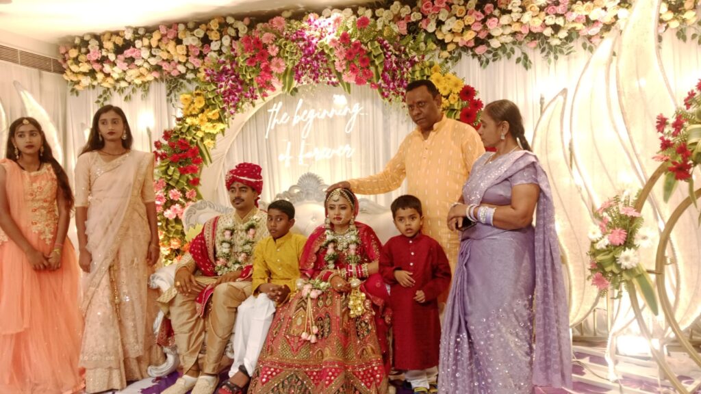 बिना दहेज की हुई आदर्श शादी, समाज के लिए बनी मिसाल 3 1000617954