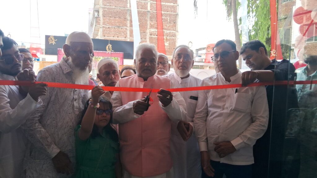 शादी महल’ बैंक्वेट हॉल का भव्य उद्घाटन,गरीब और मध्यम वर्ग के लोगों को मिलेगा विवाह व सामाजिक आयोजनों के लिए शानदार विकल्प 1 20250404_152708