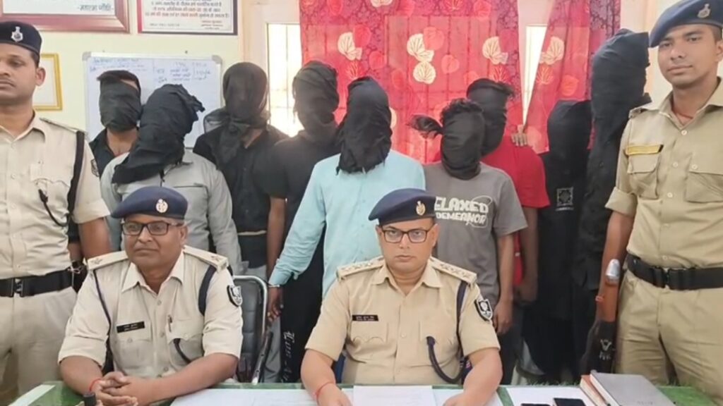बहन के अफेयर से नाराज भाई ने प्रेमी को उठाया: नौ आरोपी गिरफ्तार, दो युवक मुक्त कराए गए 1 Screenshot_20250423_160832_WhatsApp