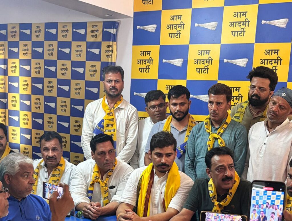 बिहार विधानसभा चुनाव 2025: आम आदमी पार्टी ने चुनावी मैदान में उतरने का किया ऐतिहासिक ऐलान 2 1000667650