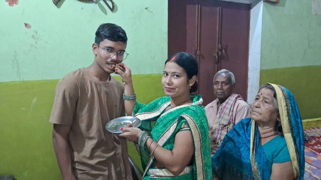 नालंदा के लाल ने रचा इतिहास: दशरथपुर के शिवम सुमन ने सीबीएसई बोर्ड परीक्षा में 97.2% अंक लाकर बढ़ाया जिले का गौरव 1 20250517_082504