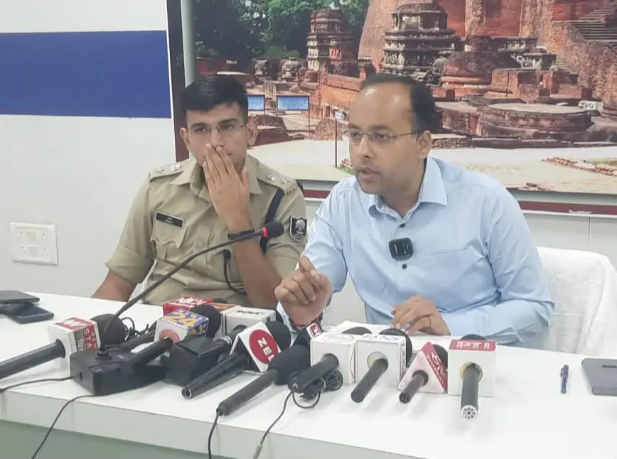 नालंदा में सुरक्षा व्यवस्था कड़ी, होटल-लॉज में चल रही चेकिंग – सोशल मीडिया पर प्रशासन की पैनी नजर 1 IMG-20250510-WA0044