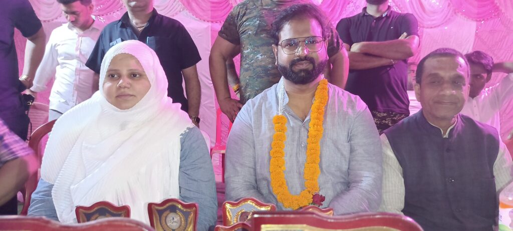कांटापर में सम्पन्न हुआ रोज नाइट क्रिकेट टूर्नामेंट, गगन दीवान ने रोमांचक फाइनल में 4 रनों से दर्ज की जीत 3 1000704964
