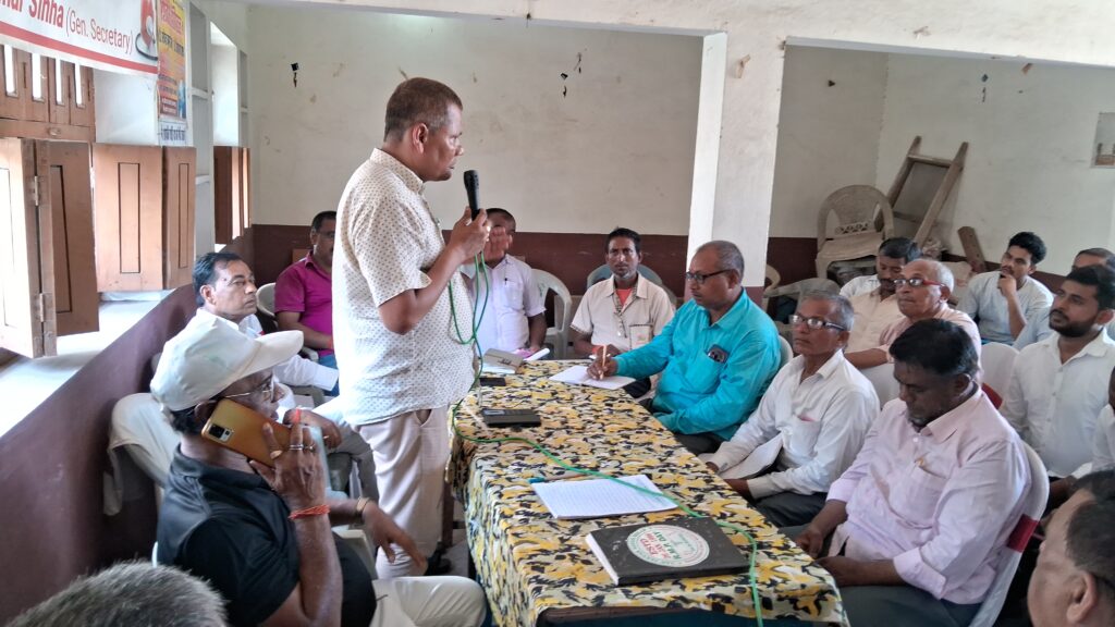 ग्रामीण मेडिकल प्रैक्टिशनरों को मिला प्राथमिक उपचार का प्रशिक्षण, विशेषज्ञों ने दी स्वास्थ्य संबंधी अहम जानकारी 3 1000728639