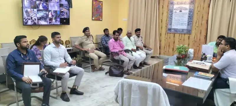 बाबा मणिराम अखाड़ा लंगोटा जुलूस एवं मेला को लेकर एसडीओ ने की समीक्षात्मक बैठक, दिए गए अहम निर्देश 1 IMG-20250625-WA0642-1024x461