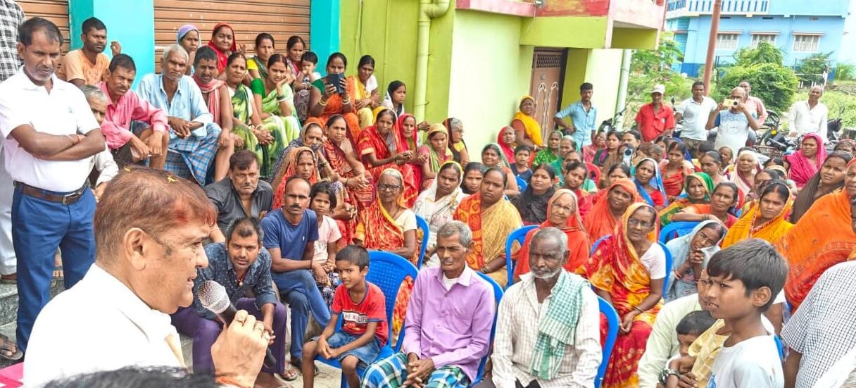 नालंदा में विकास कार्यों को नई रफ्तार, वन एवं पर्यावरण मंत्री डॉ. सुनील कुमार ने किया चार सड़कों का शिलान्यास 2 1000789175 edited