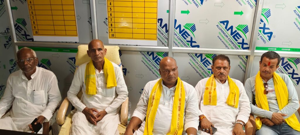 राजद के पूर्व जिला सचिव सत्येंद्र पासवान ने थामा जन सुराज का दामन, कहा – राजद में मिल रहा था अपमान 1 IMG-20250722-WA0041