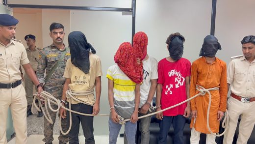 चर्चित प्रॉपर्टी डीलर हत्याकांड का खुलासा, नालंदा पुलिस ने पांच सुपारी किलर को किया गिरफ्तार 1 WhatsApp-Image-2025-06-30-at-6.11.09-PM-scaled-e1751300043335