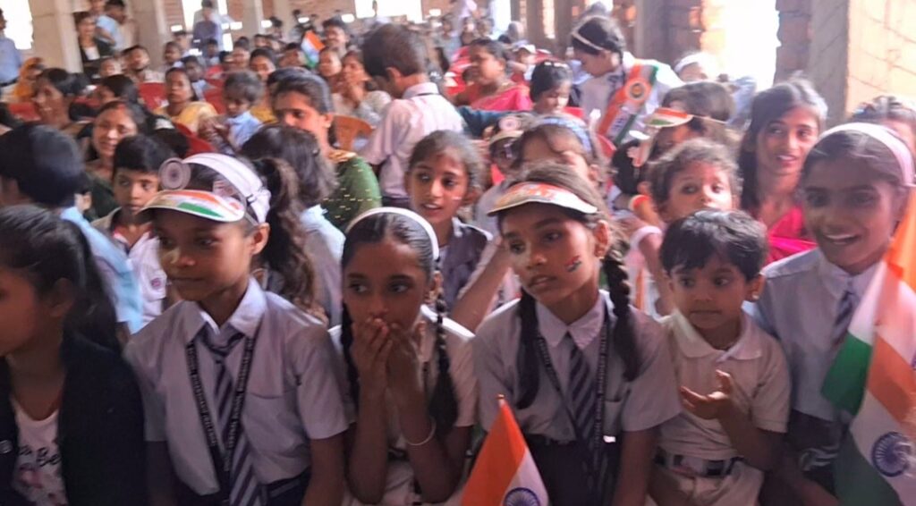 यूनिक सेंट्रल स्कूल में 79वां स्वतंत्रता दिवस धूमधाम से मनाया गया 4 1000841523