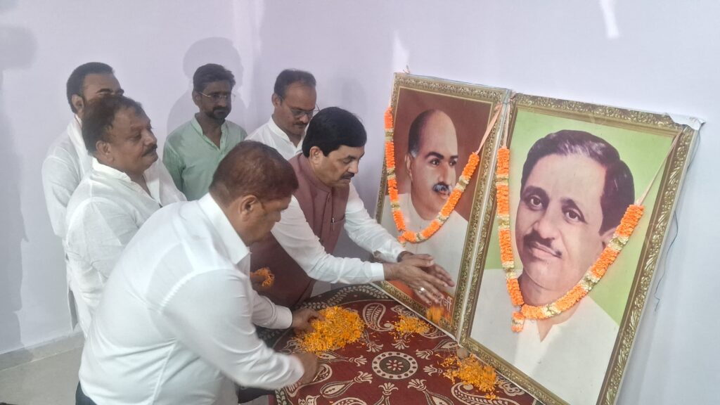 शाहनवाज हुसैन का तीखा वार: राहुल गांधी की “झूठ और फरेब वाली यात्रा” को जनता ने नकारा 2 1000849449