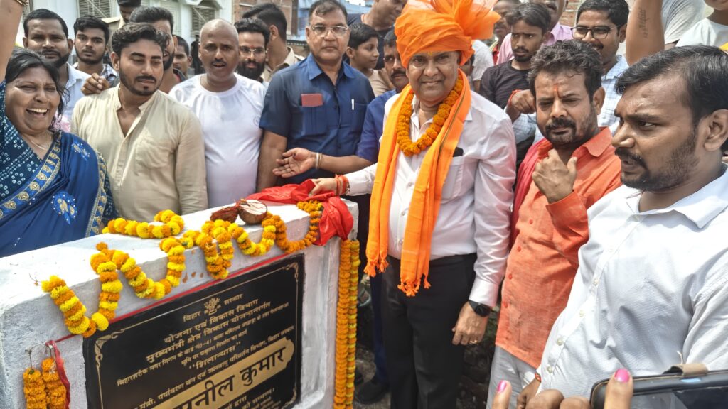 बाबा मणिराम अखाड़ा का होगा भव्य जीर्णोद्धार, 10 करोड़ की योजना का डॉ. सुनील कुमार ने किया शिलान्यास 2 1000879374