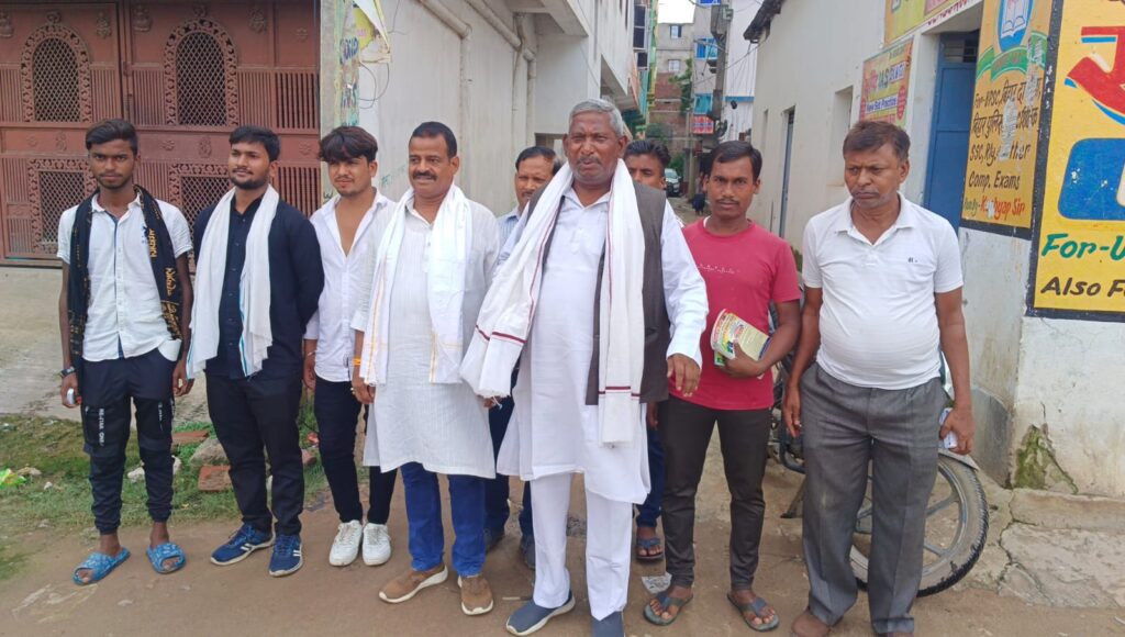 बिहारशरीफ विधानसभा से भावी प्रत्याशी मनोज कुमार ताँती ने किया चुनावी वादों का ऐलान, युवाओं व छात्रों पर विशेष फोकस 1 IMG-20250801-WA0047