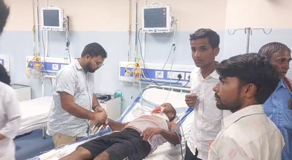रहुई के हुसैनपुर में बच्चों के झगड़े को सुलझाने पहुंचे युवक को बदमाशों ने मारी गोली, हालत गंभीर 1 Screenshot_20250804_210053_WhatsApp