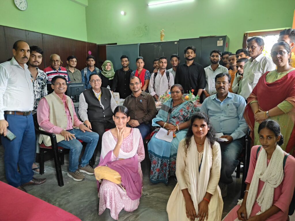 किसान कॉलेज, सोहसराय में हिन्दी पखवाड़ा के तहत भाषण प्रतियोगिता आयोजित 1 IMG-20250904-WA0097