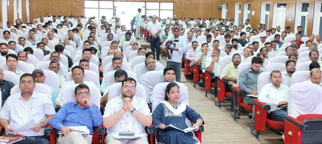 नालंदा जिले में आगामी बिहार विधानसभा आम निर्वाचन 2025 हेतु सेक्टर पदाधिकारियों का व्यापक प्रशिक्षण आयोजित 1 IMG-20250920-WA0138