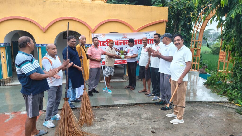 गांधी जयंती पर रोटरी क्लब तथागत का स्वच्छता अभियान 1 IMG-20251002-WA0105