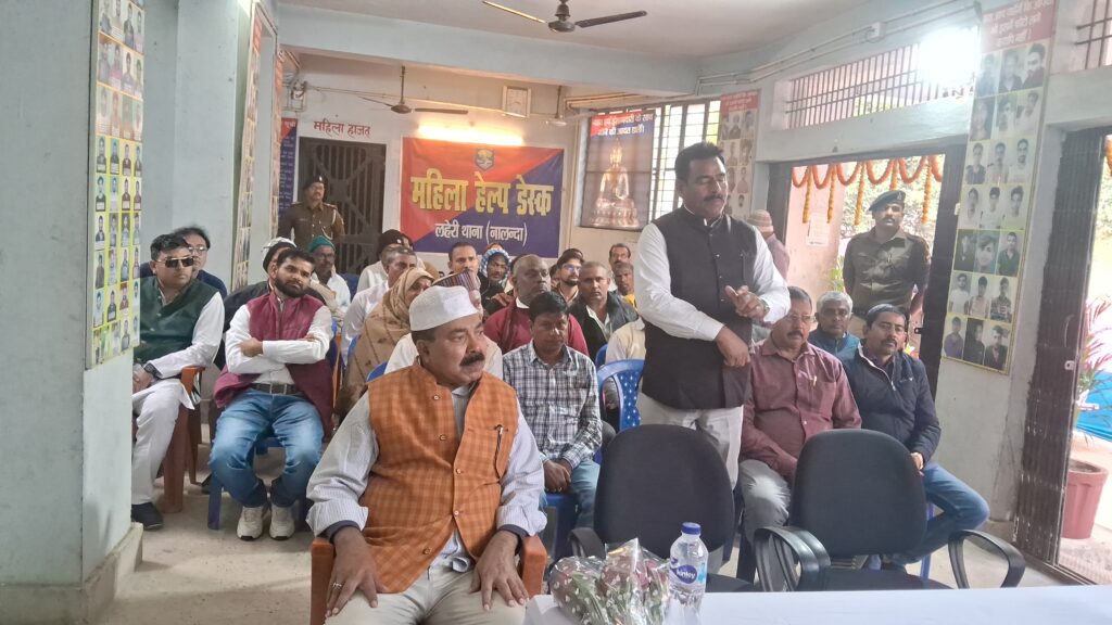 डीप्टी सीएम के निर्देश पर नालंदा में बदली पुलिस की कार्यशैली, लहेरी थाना में एसपी भारत सोनी का घंटों चला जनता दरबार 2 1001120670
