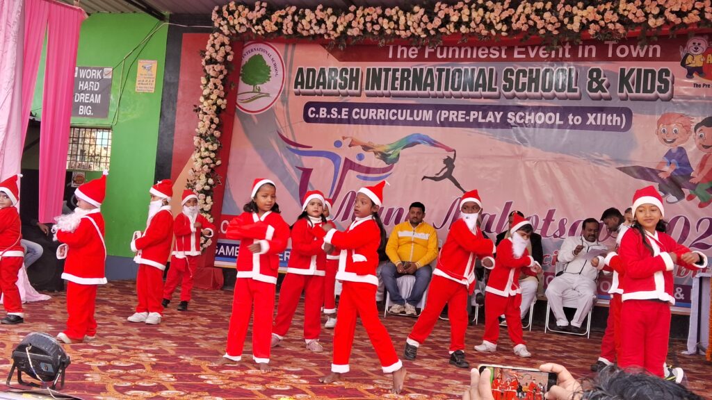 बिहार शरीफ में आदर्श इंटरनेशनल स्कूल में उमंग महोत्सव 2025 का भव्य आयोजन 2 1001144044