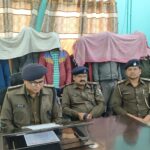 कतरीसराय में साइबर ठगों पर पुलिस का शिकंजा, संयुक्त छापेमारी में 08 साइबर अपराधी गिरफ्तार, भारी मात्रा में डिजिटल सामग्री बरामद