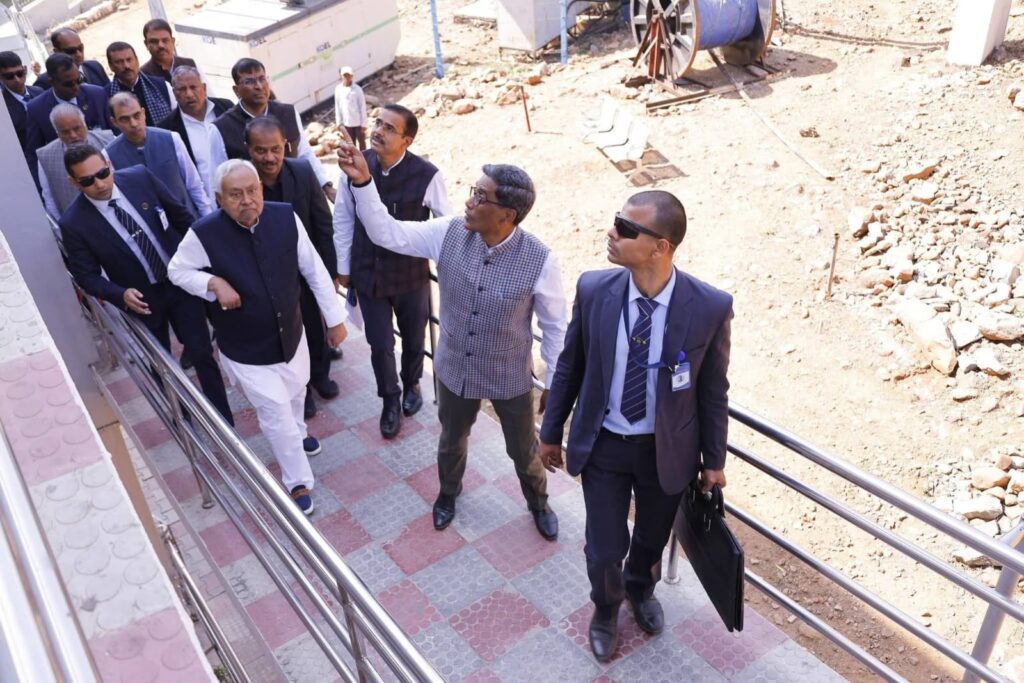 मलमास मेला की करें बेहतर तैयारी, नहीं करें कोताही, सीएममेला को लेकर लिया जायजा, राजगीर पहुंचे नीतीश कुमार, गंगाजी जलापूर्त्ति योजना का भी लिया जायजा 2 1001254032