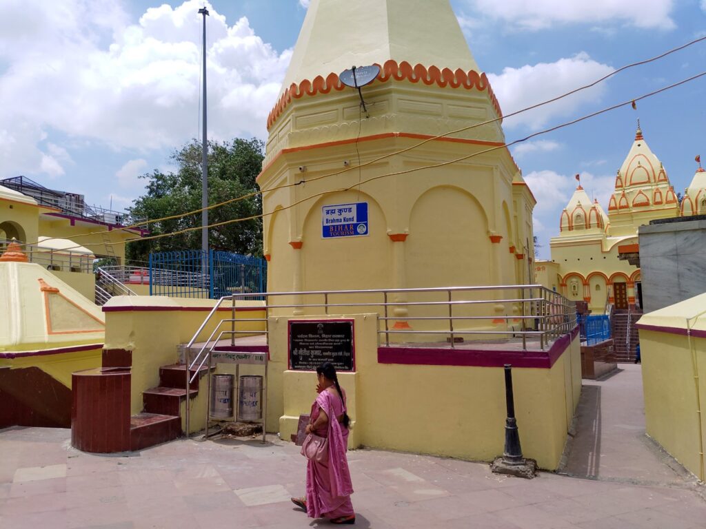 मलमास मेला में स्नान करना माना जाता है शुभ,ढाई साल पर लगता है मलमास मेला 2 1001268387