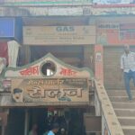 पालिका मार्केट की 40 दुकानें सील, व्यापारियों में मचा हड़कंप