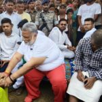 नालंदा में चंदा विवाद में मृत युवक के परिजनों से मिले सांसद पप्पू यादव, ₹25 हजार की आर्थिक सहायता दी