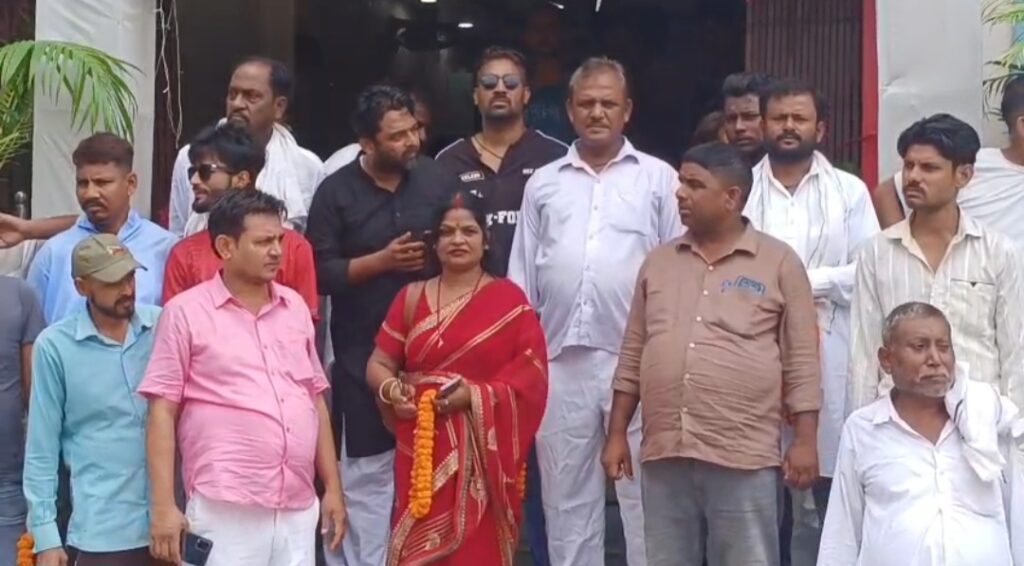 बिहारशरीफ में लोजपा (रामविलास) अल्पसंख्यक प्रकोष्ठ की समीक्षा बैठक, संगठन विस्तार पर मंथन 2 1001579925