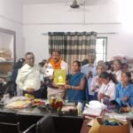 भावुक माहौल में प्रधानाध्यापक अनिल कुमार सिन्हा को दी गई विदाई, विद्यालय के विकास में योगदान को किया गया याद