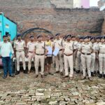 हरनौत में वार्ड पार्षद समेत दो फरार अभियुक्तों के घर कुर्की-जब्ती