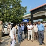 दुर्गा पूजा के बाद प्रतिमा विसर्जन की तैयारियों का जिलाधिकारी एवं एसपी ने किया संयुक्त निरीक्षण